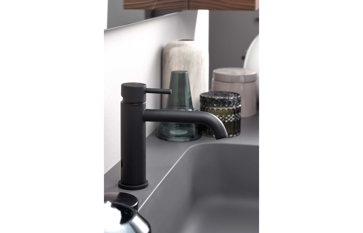 Vema Maira Wall Mounted Bath/Shower Mixer - Matt Black, Bathroom Taps - Image 3
