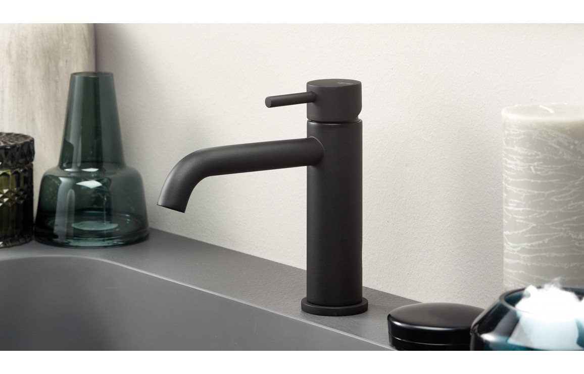 Vema Maira Wall Mounted Bath/Shower Mixer - Matt Black, Bathroom Taps - Image 2